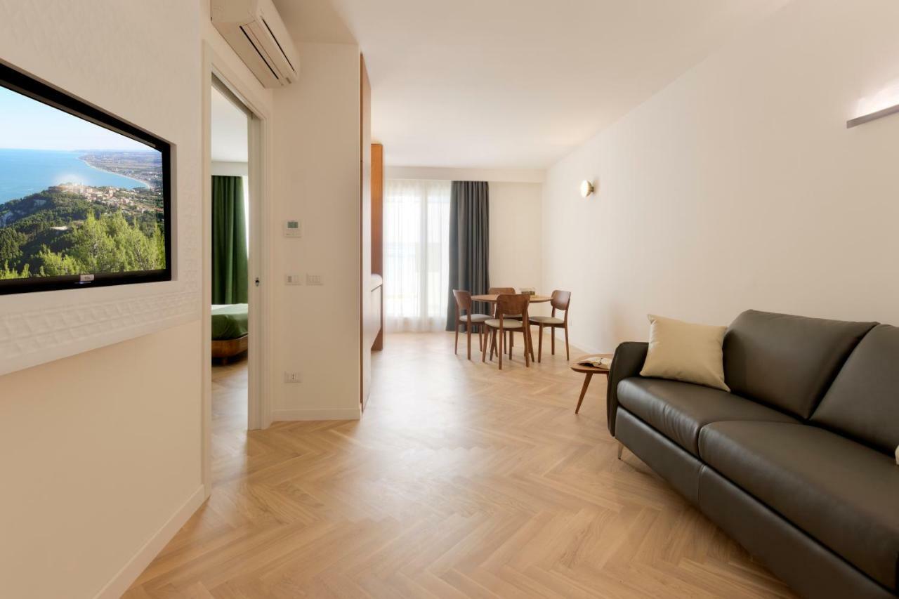 Metropolitan Suites Ancona Ngoại thất bức ảnh